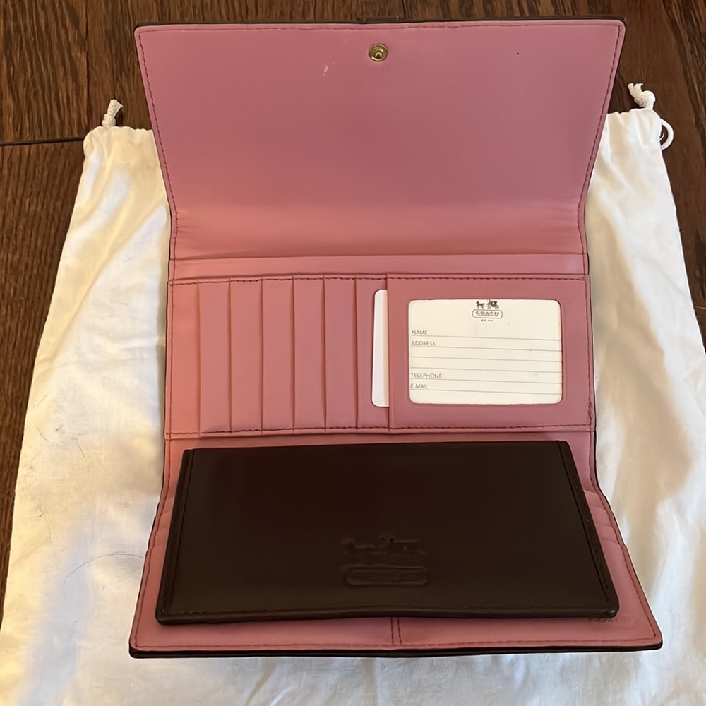 Coach brown leather trifold wallet - Picture 2 of 2